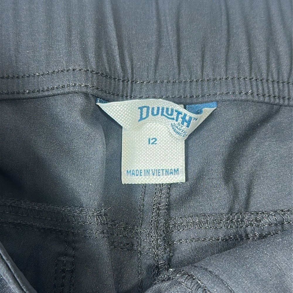 Duluth Women's Dry on the Fly 10" Shorts black cargo size 12 - Picture 7 of 8